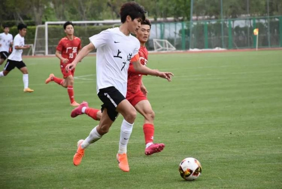  利物浦青训小将首秀破门创历史  